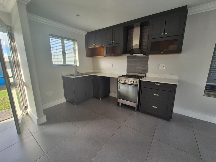 To Let 3 Bedroom Property for Rent in Langeberg Heights Western Cape